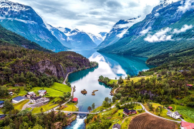 FIORDOS NORUEGOS