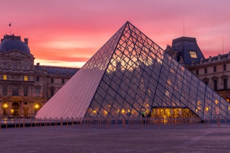 París