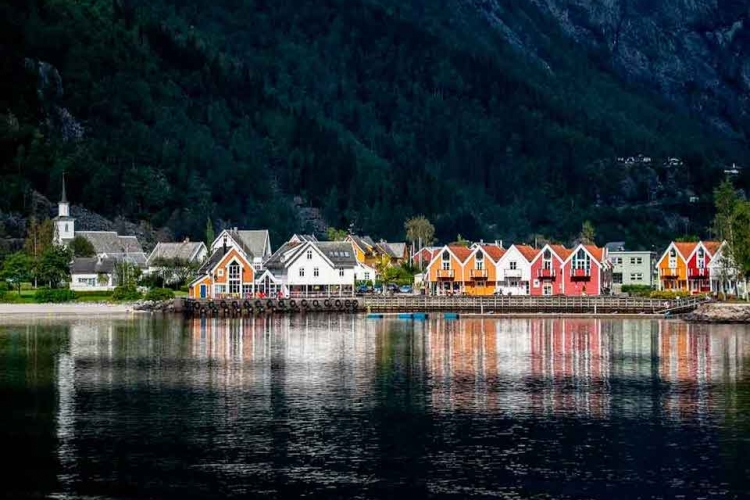 FIORDOS NORUEGOS
